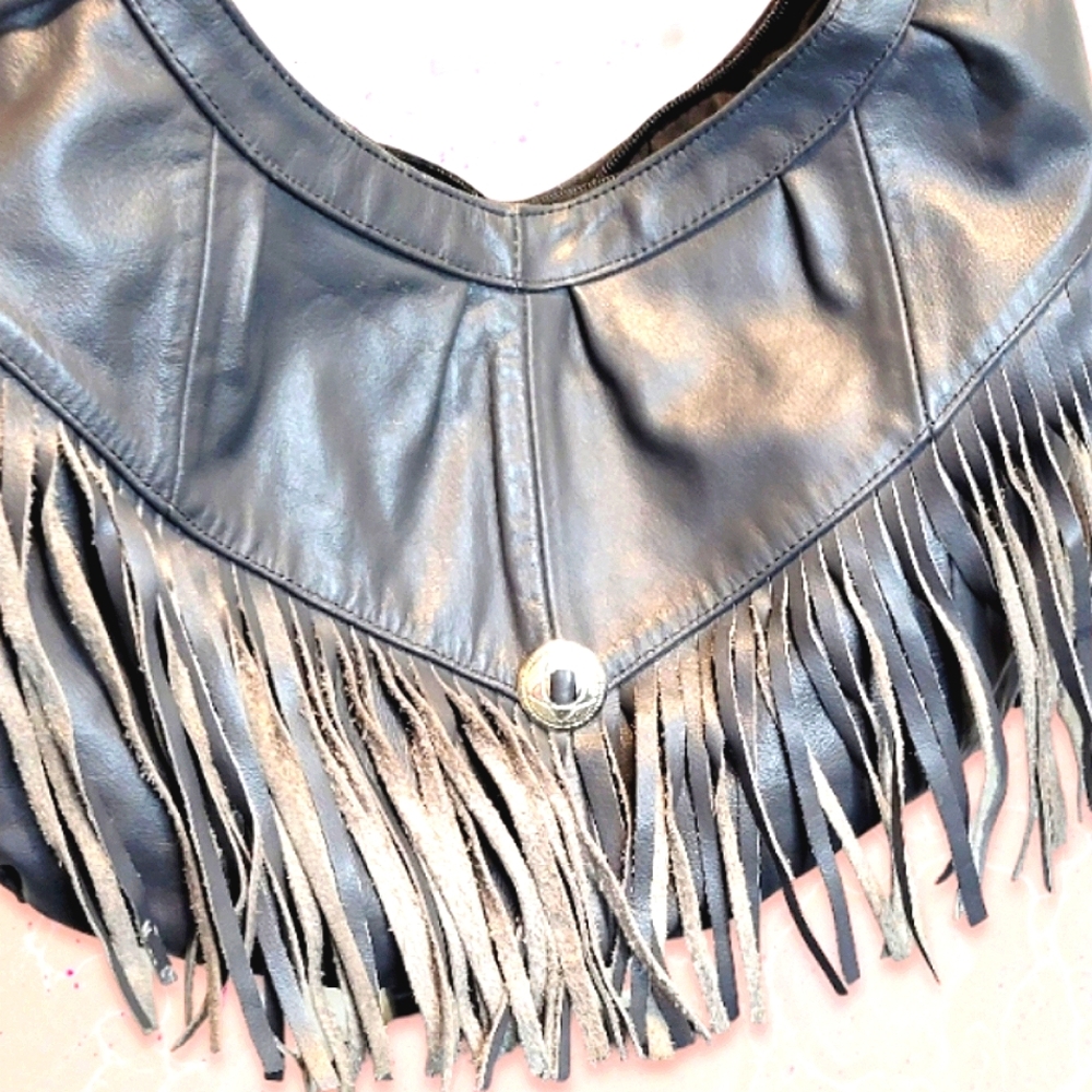 BOHO SOFT LEATHER HOBO BAG FRINGE & CONCHOS - Picture 6 of 13